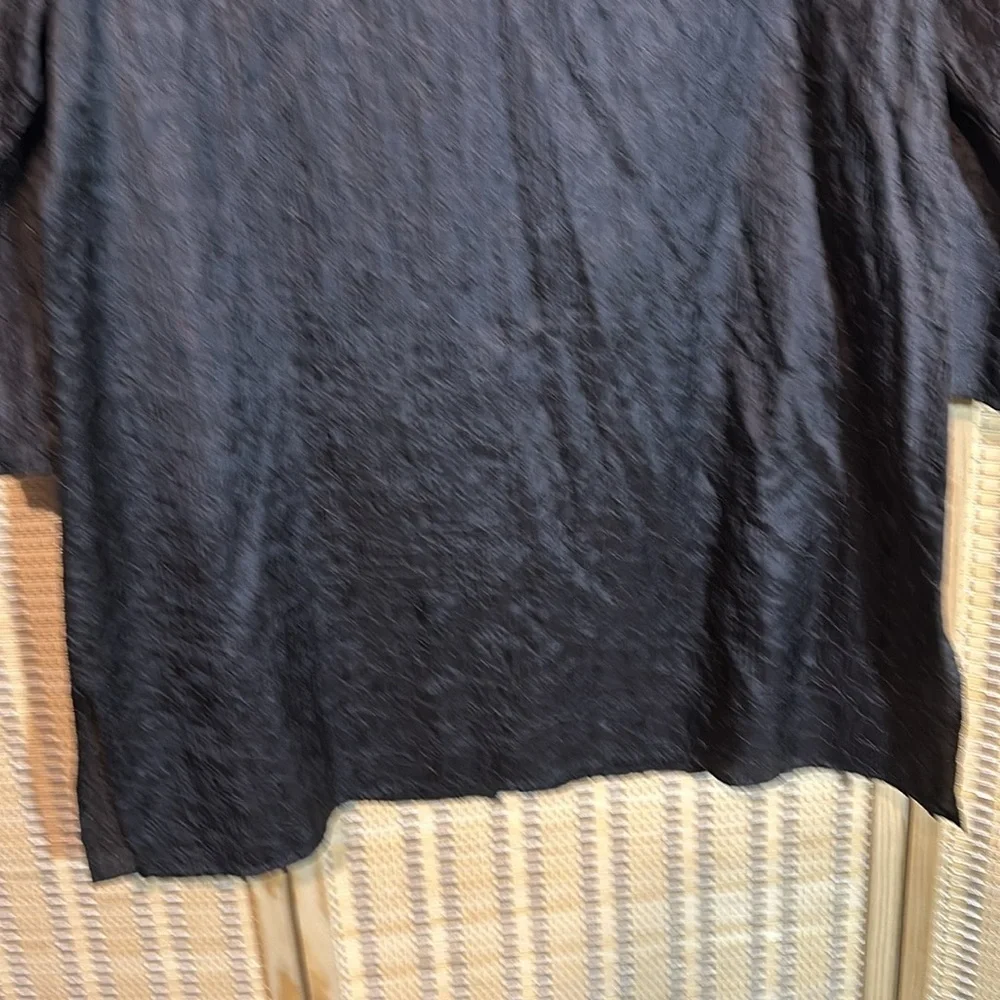 Chico's Black Tunic Length 3/4 Sleeve Crinkly Button Down Satin Blouse 2 Medium - Picture 12 of 16